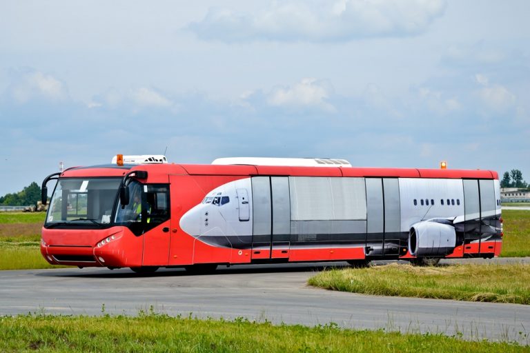 Autobús aeropuerto Varsovia Chopin GetByBus Blog